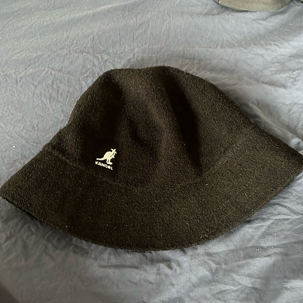 Kangol Bermuda Classic Bucket Hat, medium Black with white logo. Medium=7-7 1/8